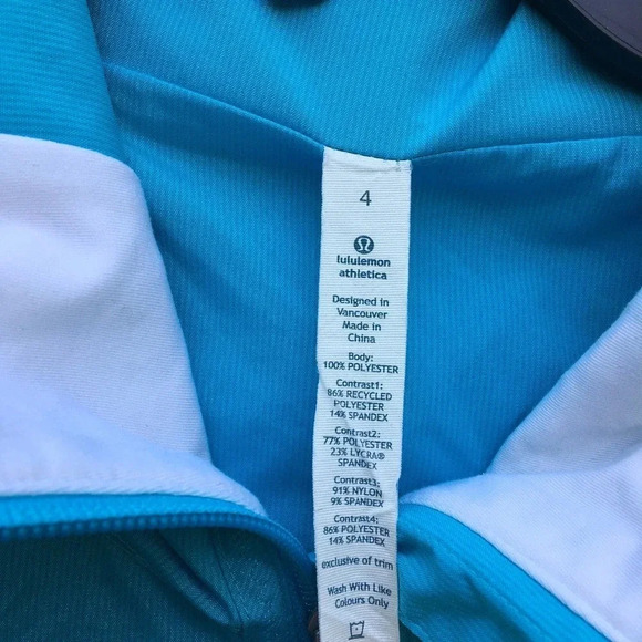 Lululemon Women Size 4 Track Attack Blue Jacket - Picture 5 of 5